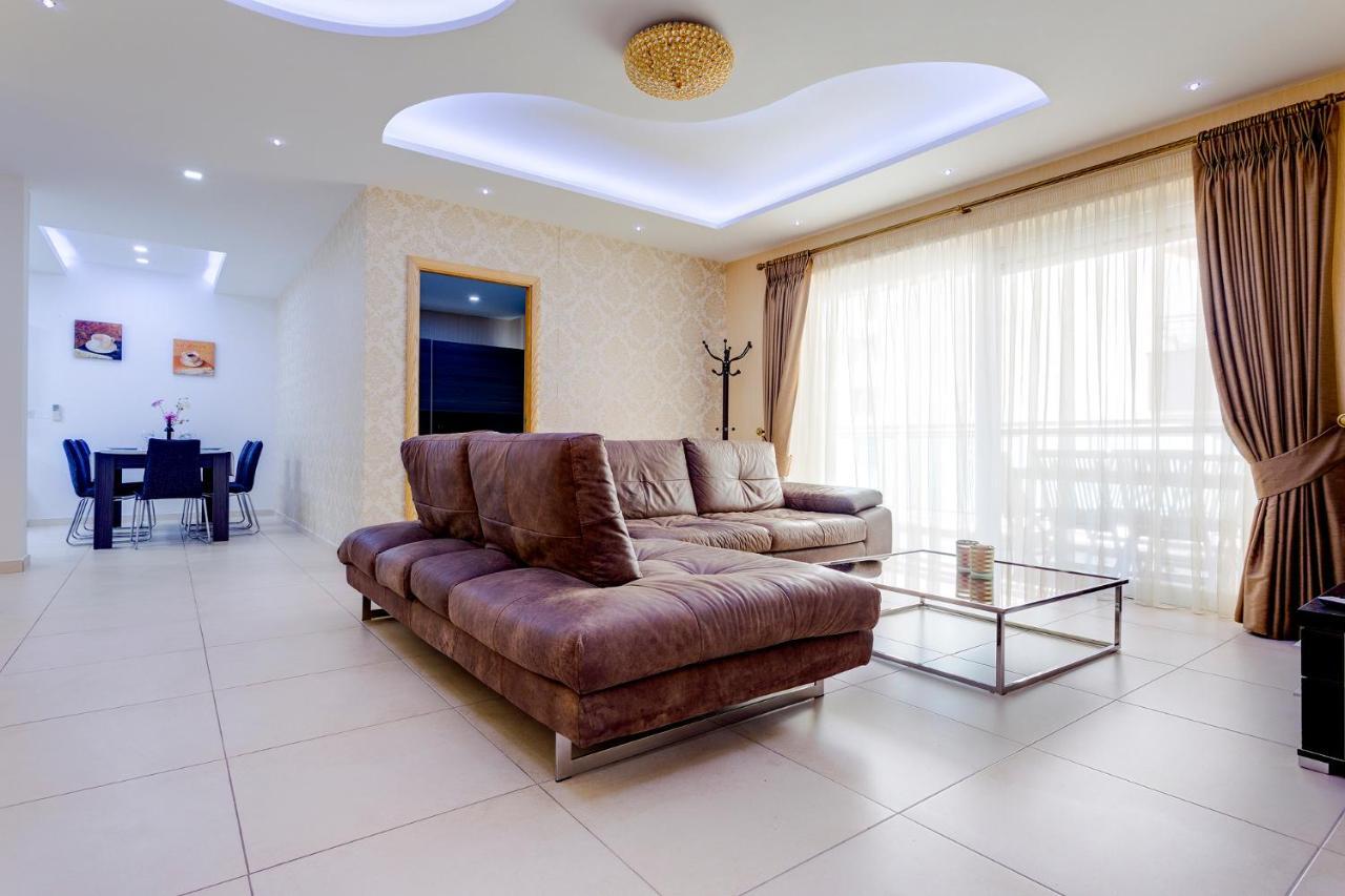 Luxury Apt W/ Side Seaviews And Pool, Top Location Слима Экстерьер фото