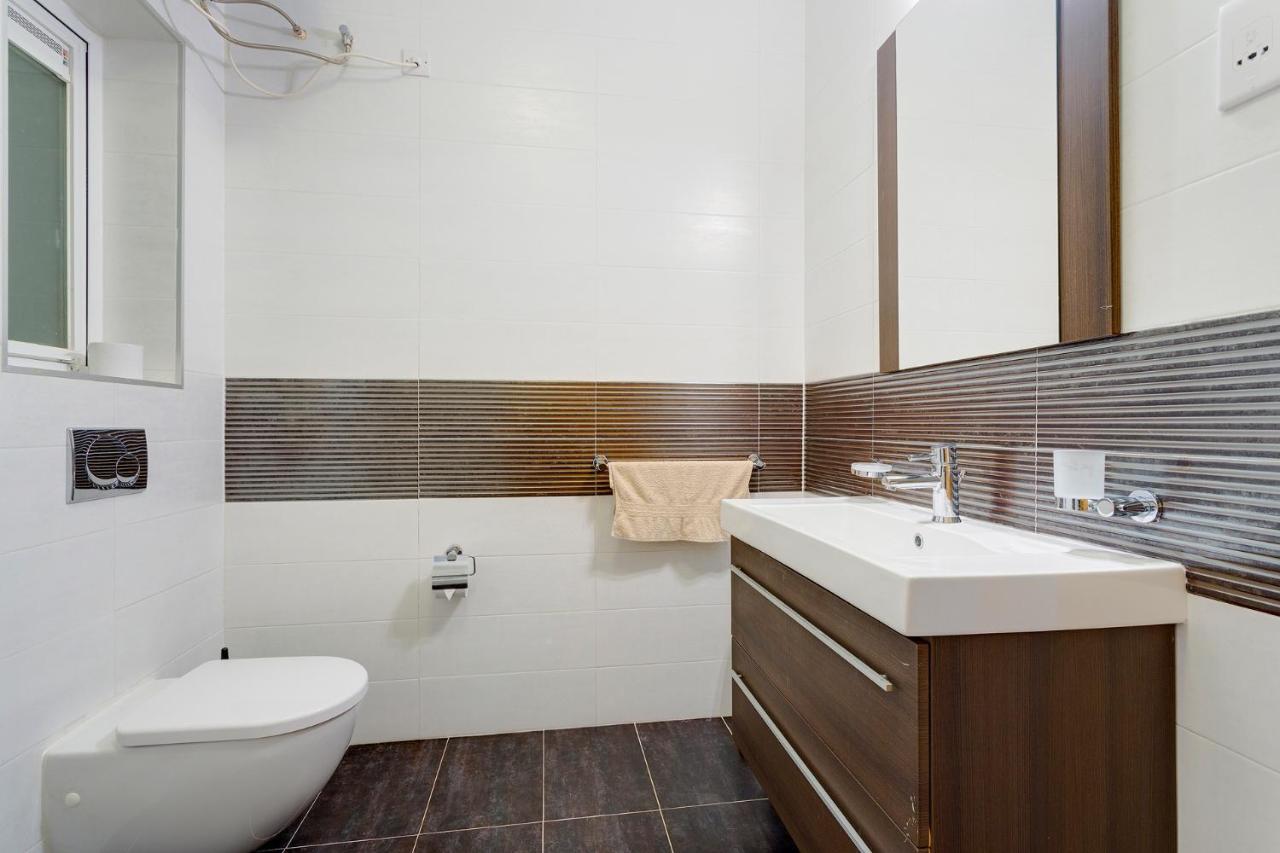 Luxury Apt W/ Side Seaviews And Pool, Top Location Слима Экстерьер фото